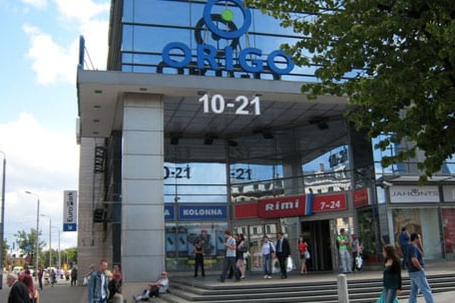 På et av sine kjøpesentere i Riga monterte Linstow høsten 2008 Ice Control-1000 og Aiwell-stjerner for sikring av tak, styring av varmekabler under glasstak, og i snøsmelteanlegg.