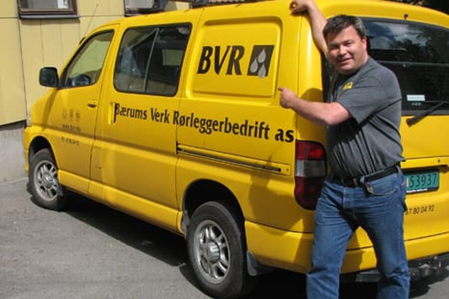 - Nå er det full steam igjen, sier Roger Taaje i Bærum Verk Rørleggerbedrift. Foto: Pressebase.no