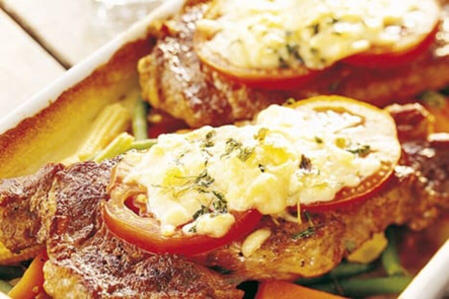 En nydelig helgemiddag med portugisisk rødvin til. Foto: Matprat.no