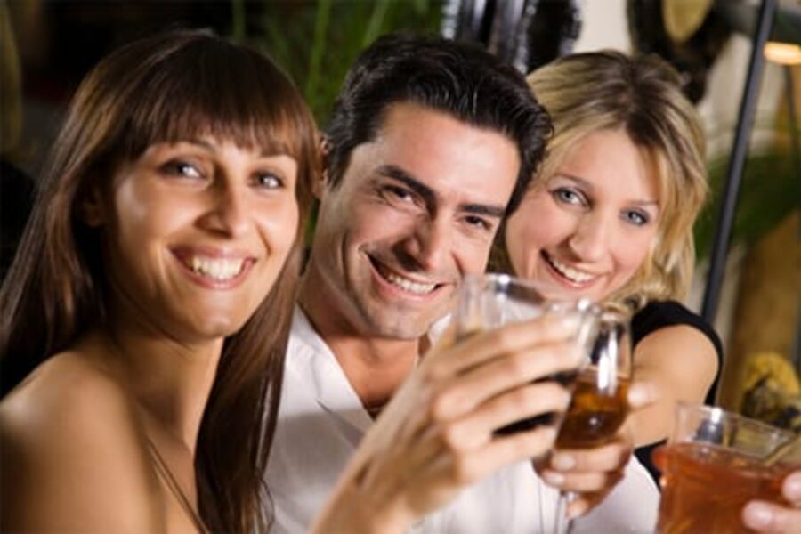 Pollo borracho - kylling kokt i edle dråper øker inntrykket av god kokkekunst og finpusser smaken. Sammen med god rødvin blir det en hyggelig helgemiddag.