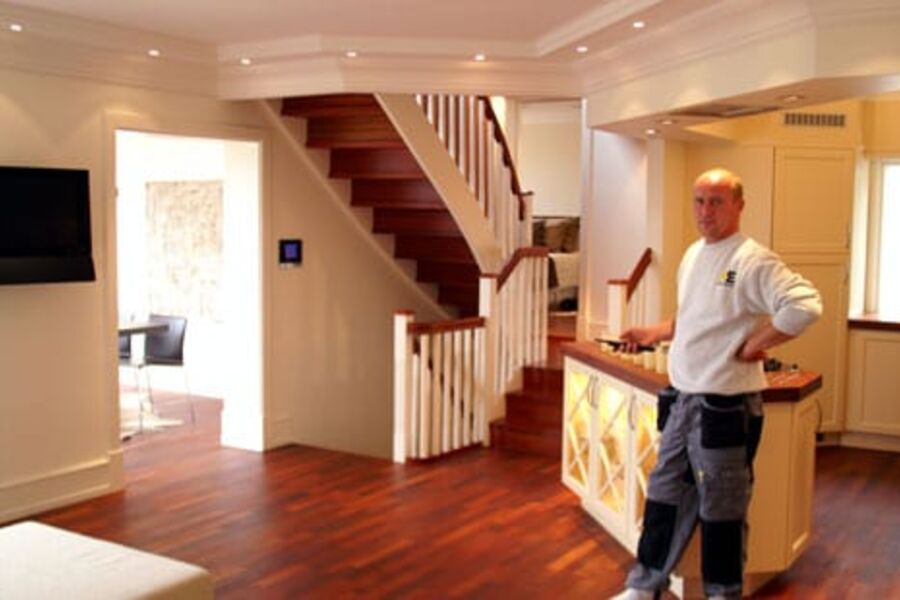 Christian Brekke Hansen demostrerer hvor enkelt systemene fungerer.