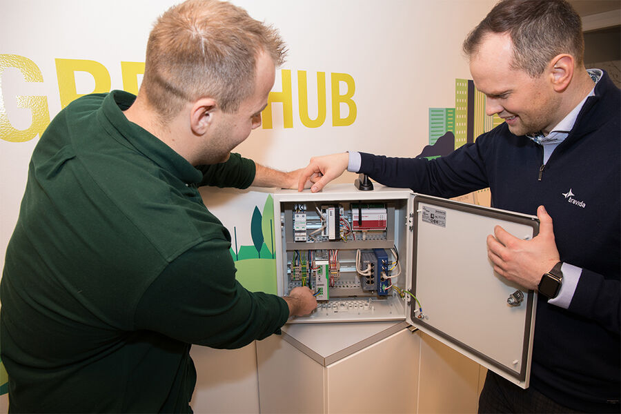 Tommy Brurberg Hansen i Guard Automation og Anders Fjæstad i Bravida. 