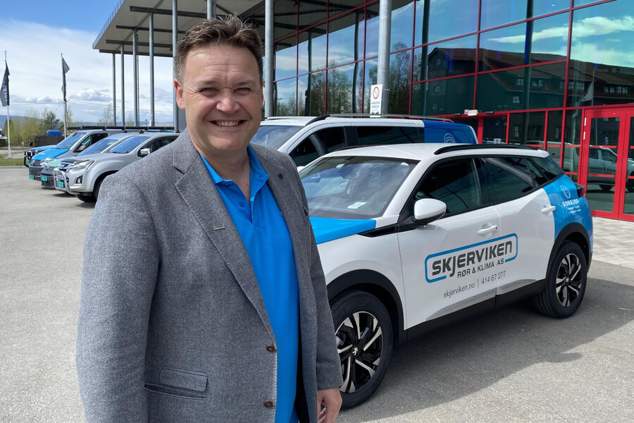 Adm. dir. Frank Olsen i Rørkjøp har all grunn til å være fornøyd: Rørleggerkjeden kan vise til tidenes omsetning, og egenkapitalen er styrket. De nærmer seg milliarden i omsetning. Foto: Rune Midtskogen