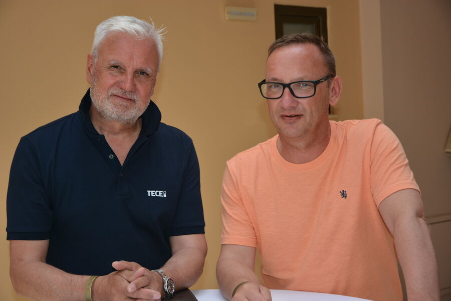 VVS Ekspertens daglige leder Kai Johnsen og TECE Norges administrerende direktør Geir Herdlevær har funnet sammen i et tett og godt samarbeid som gagner begge parter. – TECE har blitt en av våre største og viktigste samarbeidspartnere, og vi vil satse mye på deres produkter framover, sier Johnsen. 