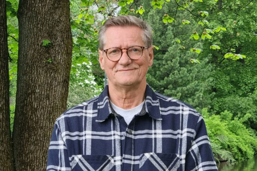 Bjørn Grimsrud støtter Kurt Sørbø i Hansgrohe og Odd Skriden i Geberit, og deres argumenter om at produktene rundt innbygningsarmaturer er gode nok. Men han mener lekkasjesikringskravene har kommet som en følge av for mange lekkasjer. Foto: Privat