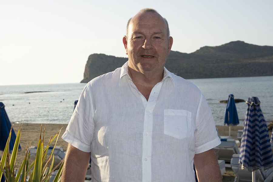 Løhre VVS er klar for å utvide horisonten, og daglig leder Frank Løhre kan fortelle at de i tillegg til å etablere seg i Trondheim, har store planer om å bygge stort showrom på Støren. Han forteller at det er veien å gå, butikk blir for krevende, men han påpeker at der er viktig å vise kunder ulike muligheter og produkter. 