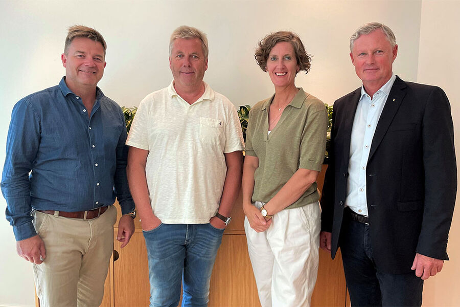 Bygghåndverk Norge. Fra venstre: Knut Strand Jacobsen – adm.dir., Thor Steinar Sandvik – styreleder, Anna Fuhrhoff Jensen – nestleder, Stein Hesstvedt, viseadm. direktør. Foto: Byggmesterforbundet.