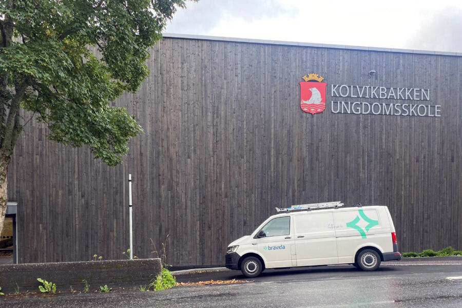 Kolvikbakken ungdomsskole. Kolvikbakken ungdomsskole.