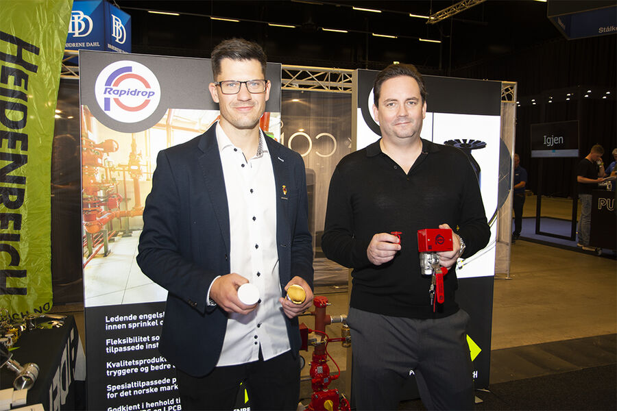 Fagansvarlig for sprinkler i Heidenreich, Runar Svorkmo, og salgssjef for Rapidrop i Skandinavia, Sten Olsen. - Heidenreich blir nå vår norske distributør på hele vårt sprinklersortiment, sier Sten Olsen. 