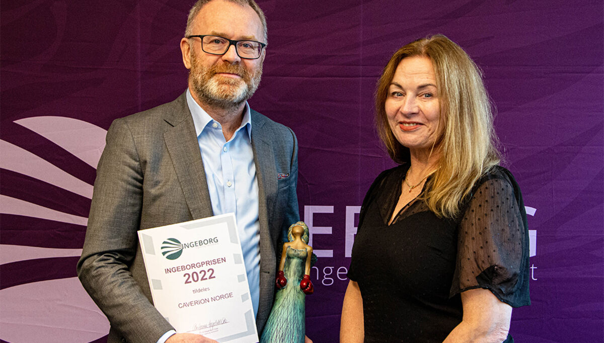 Caverion Norge fikk Ingeborg-prisen 2022. Adm.direktør i Caverion Norge, Knut Gaaserud mottok prisen på vegne av selskapet. Det var leder for Ingeborg-nettverket, Eli Hermine Heyerdahl Eide som stod for utdelingen av årets pris.