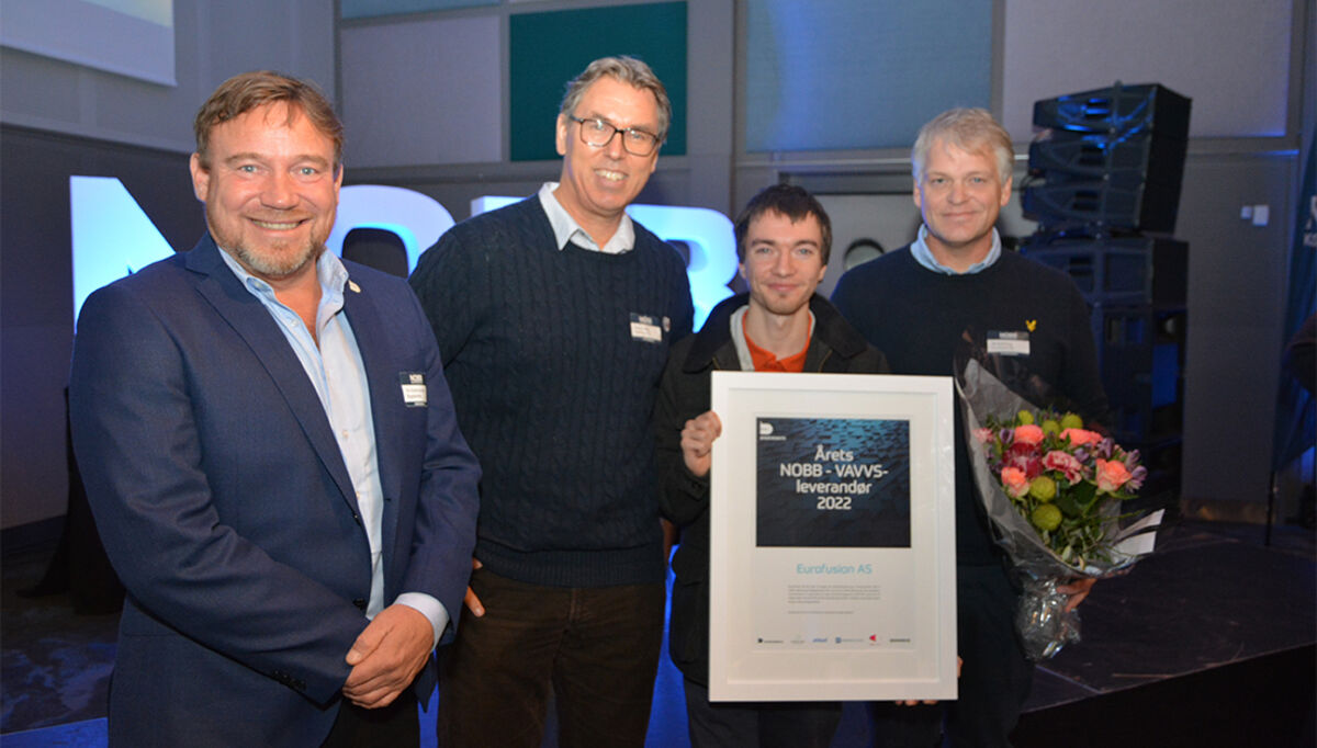 Her ser vi prisvinnerne fra Eurofusion som ble årets NOBB - VAVVS - leverandør. Her sammen med fra venstre, markedssjef VA/VVS Tor Strand Jacobsen, NOBB, Truls Knutsen, Mikael Krogh, og Ole Brokhaug, alle Eurfusion.