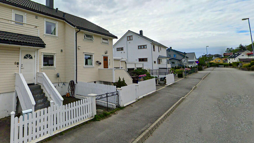 Gatebilde fra Husabø