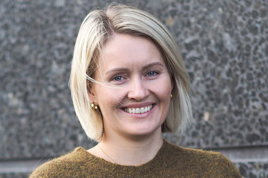 Inger Lien Halvorsen har ledet arbeidet med bransjenormen for føringsveier i sjakter, og har stor tro på at det vil bli et nyttig verktøy for byggebransjen. – Ta den i bruk og vis den fram, oppfordrer hun. Hun mener dette er et viktig bidrag for bedre vanninstallasjoner i sjakter, og bidra til å begrense konfliktene i prosjektene.