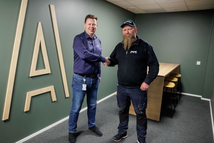 Daglig leder i Assemblin ventilasjon Stein Arne Sværen og daglig leder i Drammen ventilasjon Magne-Vegar Gulbrandsen ble 2. desember enige om salg av Drammen ventilasjon AS til Assemblin ventilasjon AS.