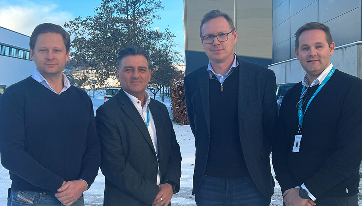 Fra venstre ser vi Aage Vikse, Arne Hammer, Christer V. Notland, daglig leder Teca, og Jone Vold, Jone Vold, som blir ny daglig leder i TekniskBureau.