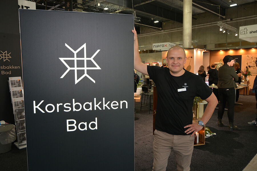 - Timingen var god for å overlate det daglige ansvaret til nye krefter, og Tommy er rett mann til å utvikle selskapet videre, sier Arne Korsbakken. – Jeg styrer etter den kursen vi sammen har satt, sier Tommy Ringnes. 