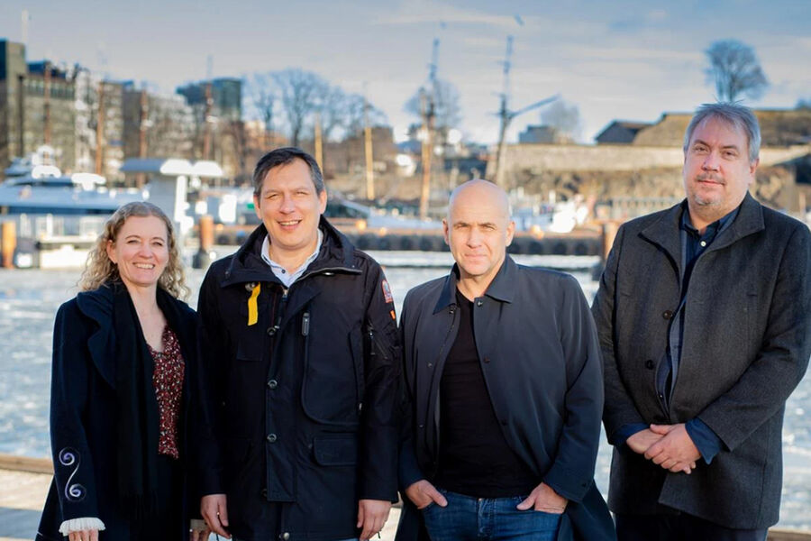 Assemblin AS har kjøpt bemanningsselskapet Ariemi AS. Fra venstre: Siri Forsberg (CFO Assemblin AS), Einar Kålhus (eier Ariemi AS), Torkil Skancke Hansen (CEO Assemblin AS) og Leif Stensrud