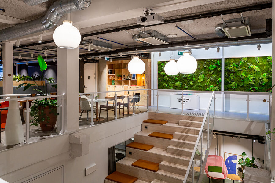 Påmeldte til fysisk deltakelse inviteres også til omvisning i Entra-bygget Kristian Augusts gate 13, med spesielt fokus på VVS. Prosjektet er Norges første bygg med ombruk i større skala. Tove Lauluten