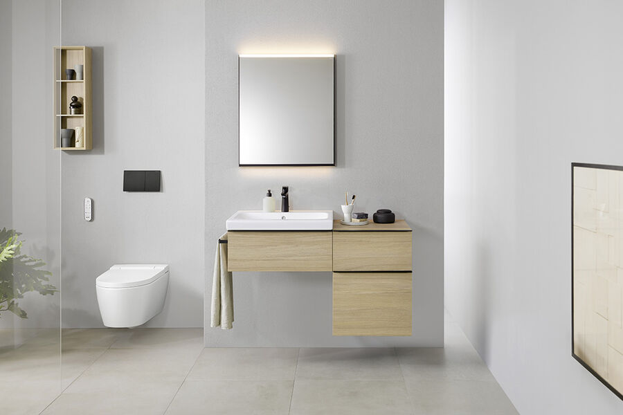 Nye Geberit AquaClean Sela i matt hvit sjekker av alle boksene for baderomsdesign.