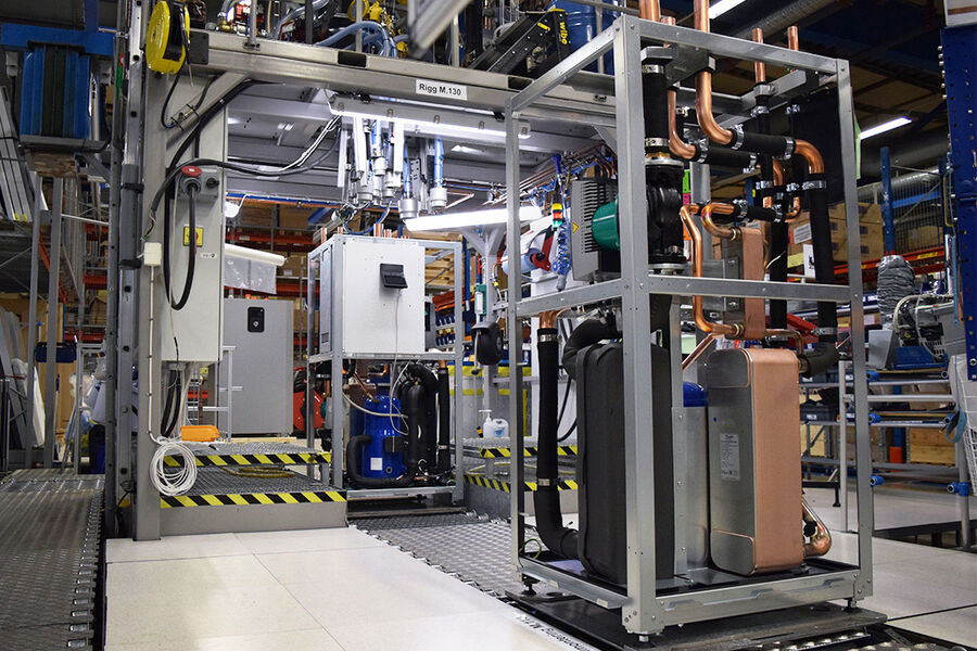 Her ser vi produksjonslinjen til Megaline på fabrikken i Arvika. Thermia