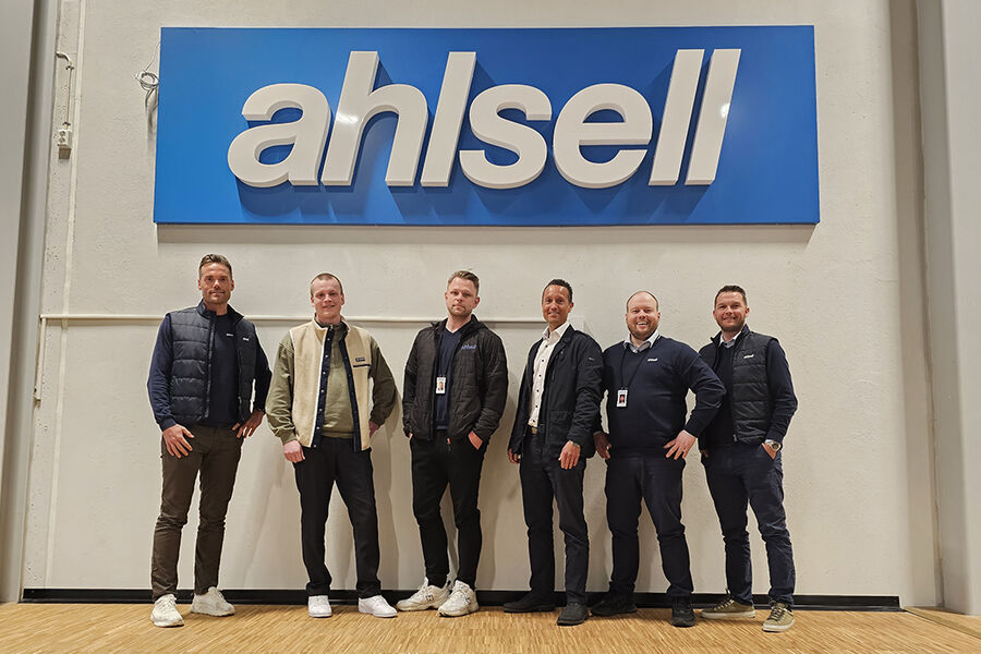 Fra venstre ser vi, Øyvind Mellum, salgsansvarlig VVS Oslo og Akershus,, Daniel Larsson, Sales Engineer Fire Protection hos Victualic, Andre Gaustad, salgsansvarlig VVS Oslo og Akershus, Tom Fjordvang, Business Development Manager Norway & Sweden hos Resideo, Vidar Seigen, Salgsansvarlig VVS Oslo - Akershus, og Jørgen Børsum, salgssjef VVS Oslo/Akershus, inviterer til Rørleggernes Fagdag hos Ahlsell 15 juni. Dette kan være starten på et langt og bredt samarbeid oss i mellom, sier de. ( Ikke tilstede på bildet, Sigmund Hansen , og Frode Sørensen, Cato Andersen, alle selgere i Ahlsell Sprinkler)