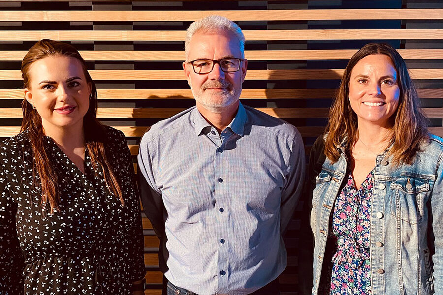 På bildet ser vi fra venstre, CFO/ Økonomidirektør Marleen S. Størseth. Adm. direktør Bjørn Moen, og HR-sjef Mette Hareide