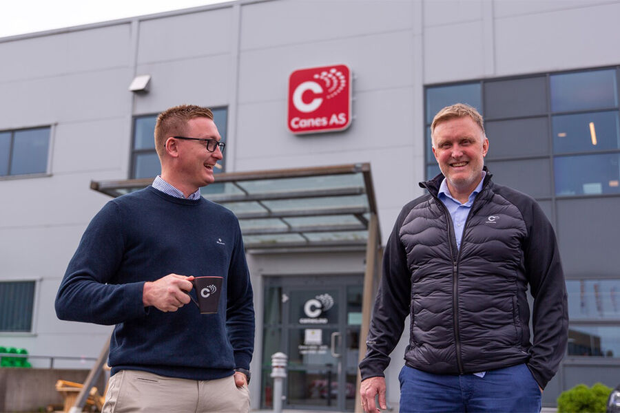 Salgsleder Sondre Try Aagesen, og daglig leder Erik Try i Canes er svært fornøyd med at de nå har overtatt hele VVS Prefab, og kan satse helhjertet som et et heleid selskap av Canes AS.