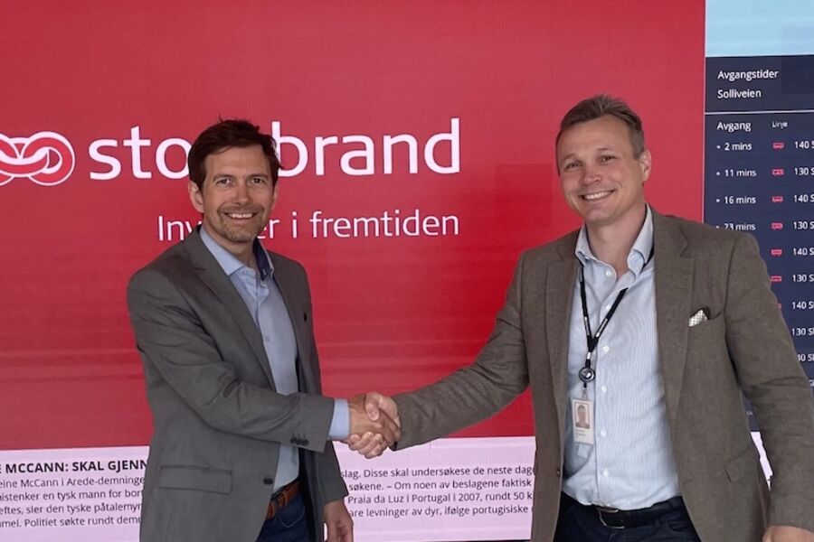 Fra venstre, Morten Erichsen, Leder Proffmarked i VB Gruppen og Alexander Asbjørnsen, Chief Procurement Officer i Storebrand Forsikring