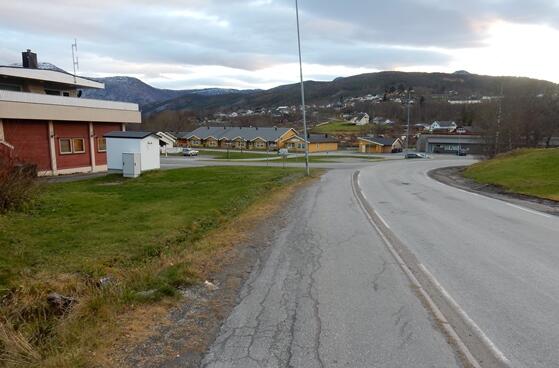 Bilde av fortau som skal oppgraderes
