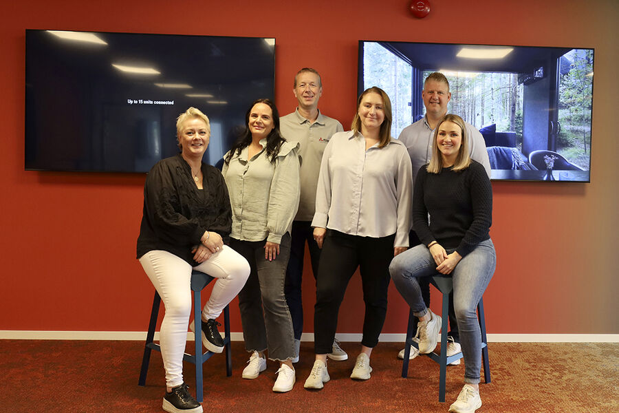 På grunn av økt etterspørsel har Mitsubishi Electric ansatt hele 6 nye medarbeidere den siste tiden, de nye ansatte er Stian Holmen, Beate Lindahl Johansen, Christina Bakken, Linda Romsdal, Sverre Stoltenberg og Karoline Helen Hobøl.