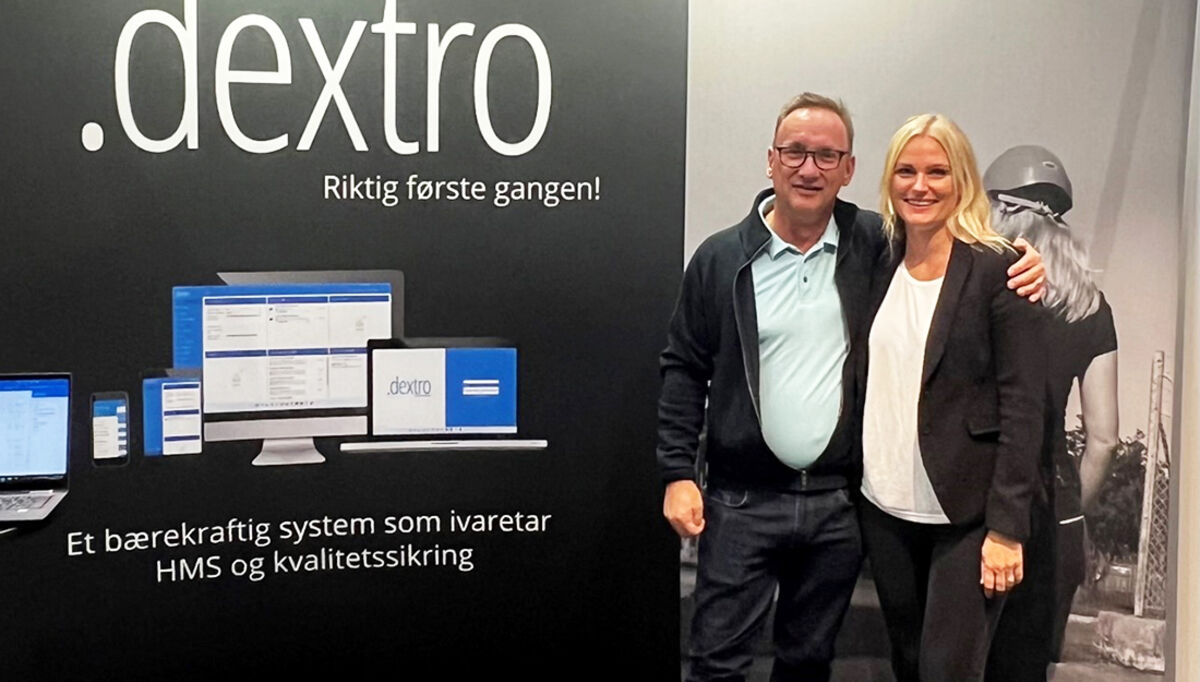 VVS Eksperten inngår samarbeid med Dextro om bruk av B Smart. - Daglig leder i VVS Eksperten, Kai Johnsen, og daglig leder i B Smart, Elise Støle, er godt fornøyd med avtaleinngåelsen.