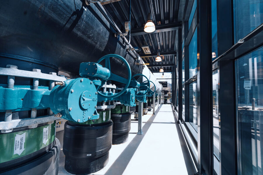 Marineholmen Ocean Energy ble satt i drift juni 2011 og forsyner i dag flere bygg på Marineholmen og i Solheimsviken med kjøling fra sjøvann. Vannet pumpes inn fra Byfjordens dyp i Bergen..