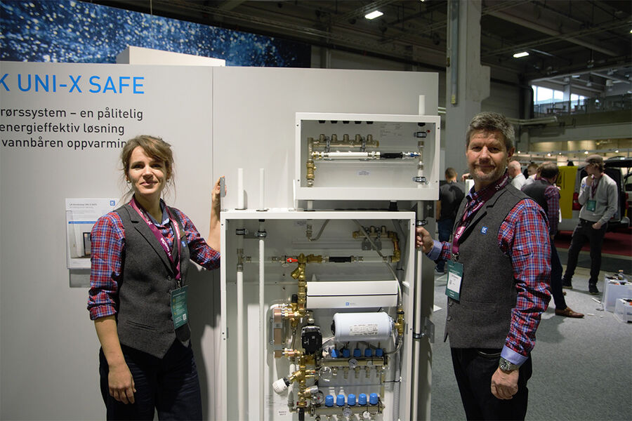 Joanna Öhman, produktutvikler i LK Systems AB Norge og Finland, og markedssjef Jarle Amble i LK Systems Norge, er glade for at SINTEF belyser legionellaforebyggende arbeid, men også stor forståelse for interessen for såkalt kombiskap. Men de mener kravene i TEK17 rundt legionella må tydeliggjøres bedre, sier de.