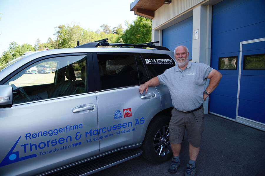 Henning Marcussen I rørleggerfirmaet Thorsen og Marcussen AS, ønsker at rapporten som nylig ble presentert av fire KEM-studenter fra Bergen, kan få rørbransjen til å våkne. - Når det blir dokumentert slik de uttaler seg i artikkelen, er dette etter min mening noe vår bransje ikke kan sitte å se på lenger, sier han.