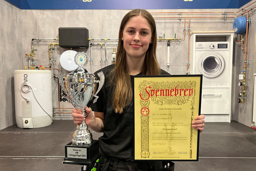 Julie Forseth ble lørdag kåret til norgesmester i rørleggerfaget under Bygg Reis Deg 2023