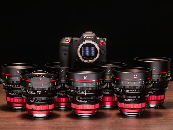 EOS R5 C med cinema-objektiver