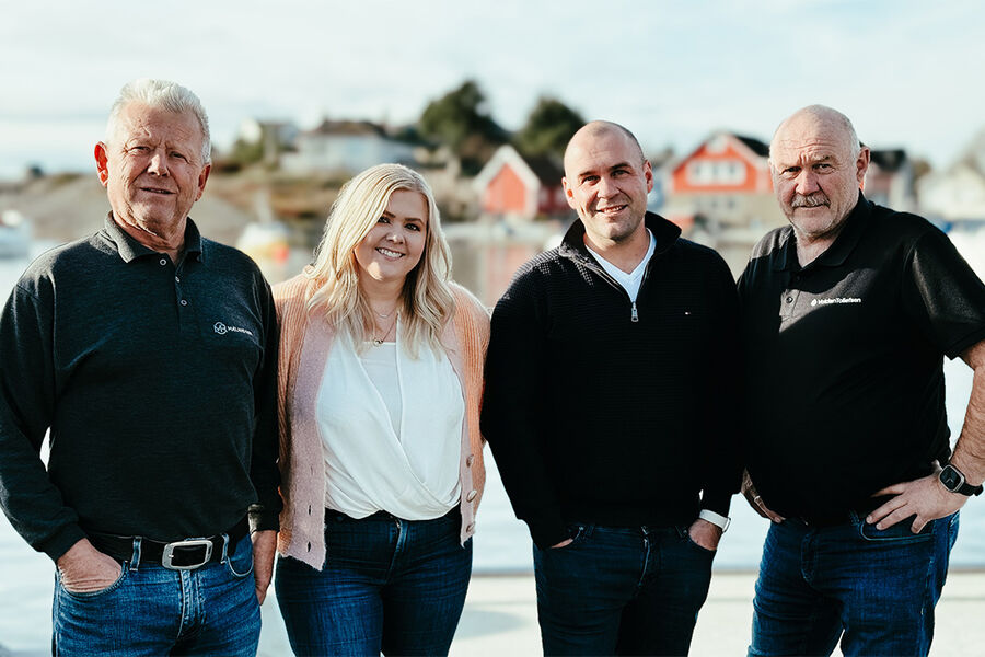 På bildet ser fire av de sentrale personene i fobindelse med etableringen av det felles selskapet Aureka AS. Fra venstre: Kjell Inge Mæland, Mæland Rør AS, daglig leder Mæland Rør AS, Camilla Mæland, Christer Volden, VoldenTollefsen AS, og Vidar Volden, VoldenTollefsen AS.