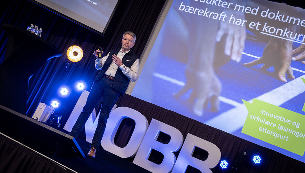 Runar Hansesætre, administrerende direktør i Ahlsell Norge og styremedlem i Virke Teknisk handel under sitt foredrag på NOBB-konferansen tidligere i november.