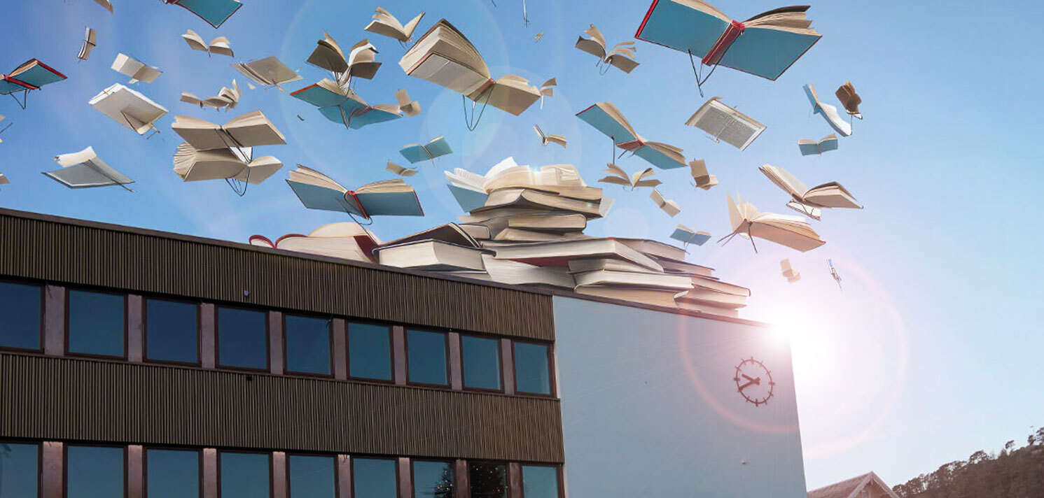 Biblioteket i Egersund med bøker på taket