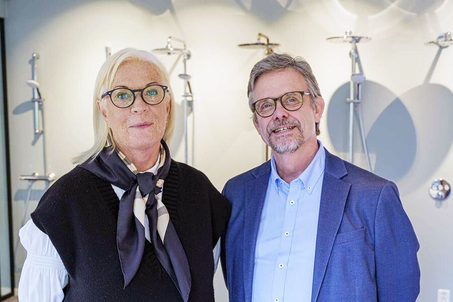 Anne Dahl Øiseth er ansatt som assisterende daglig leder i VA VVS Produsentene VVP, her sammen med daglig leder i VVP, Terje Røising.