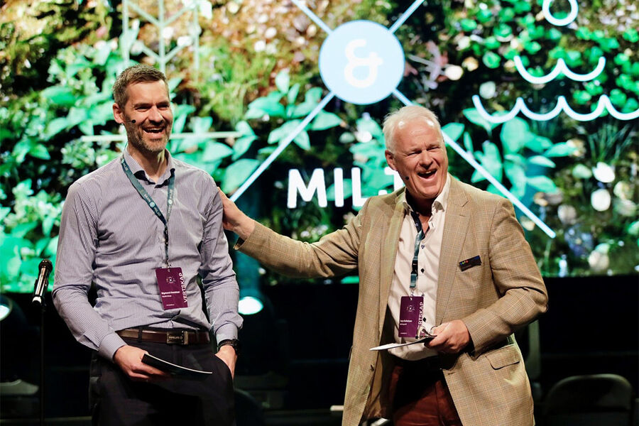 Under Vann & Miljø-konferansens siste dag, manet Sigmund Aandstad (Pipelife Norge) og Terje Gullaksen (AVK Norge) VA-bransjen til å dele mer og løfte fram de unge.