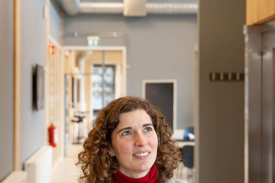 – Veldig ofte har vi ingen peiling på luftkvalitet. Vi vet noe om CO2 og temperatur, kanskje fuktighet, men mange andre ting påvirker luftkvalitet, helse og ytelse understreker Maria Justo Alonso. Foto: Thor Nielsen Thor Nielsen