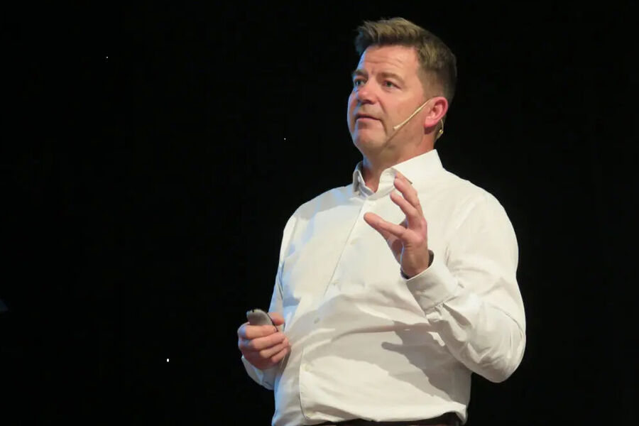 Knut Strand Jacobsen har i den perioden han har vært leder av Byggmesterforbundet lagt ned en verdifull innsats for å fremme tømrerfaget og forbundet.