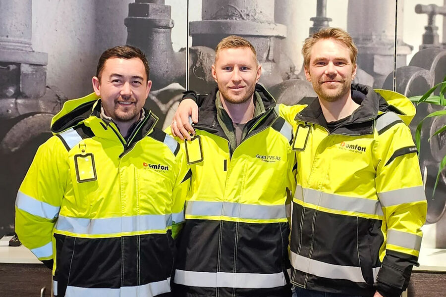 Patrick Søderstrøm, Haakon Abrahamsen og Geir Olav Lehne er tre av de ansatte som er på videreutdanning. Foto: Gran VVS.