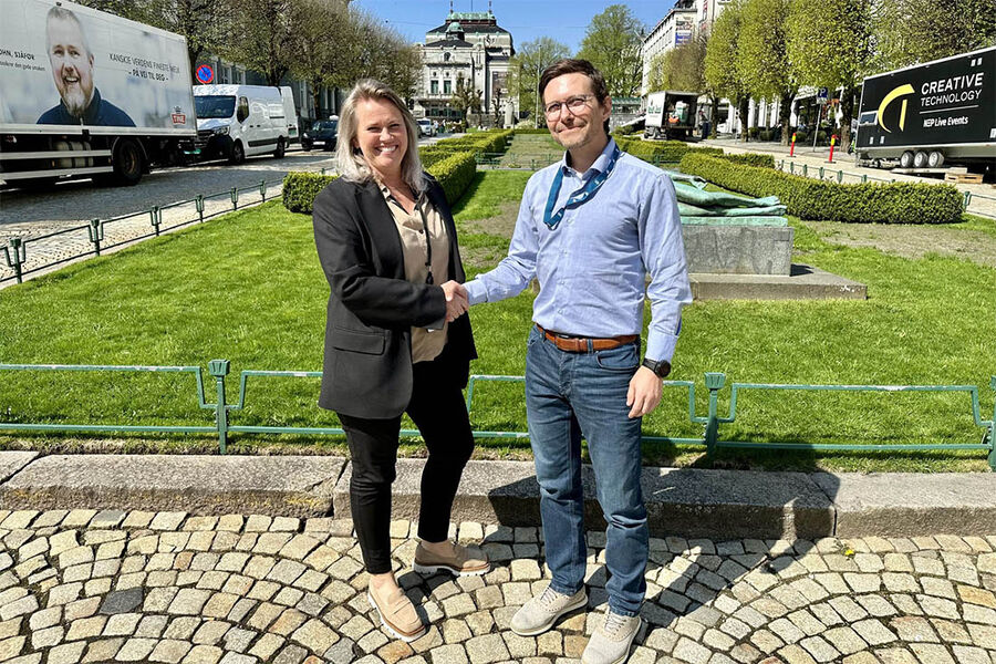 Anne Therese Vonheim, Oppgjørsdirektør i Frende, og Morten Erichsen, Leder for Forretningsområde Proff i VB Gruppen.