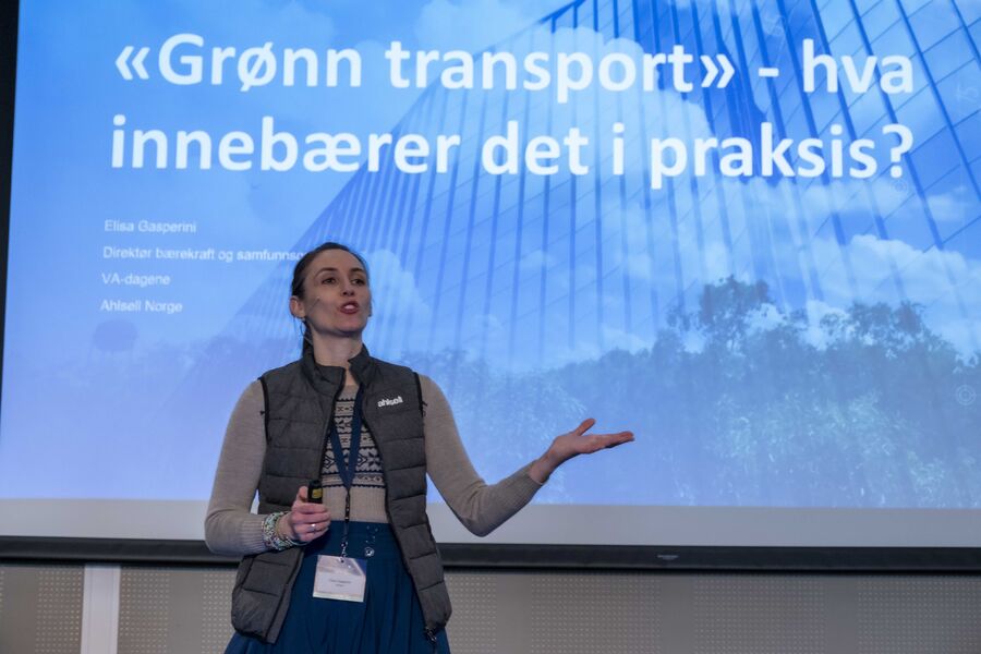 - Vi har et tett samarbeid med leverandørene våre for å utvikle og framheve bærekraftige produkter og tjenester. Vi opplever flertallet av leverandørene som både lydhøre og interesserte i å få til endringer sammen, sier Elisa Gasperini, Ahlsells direktør for bærekraft og samfunnsoppdrag.