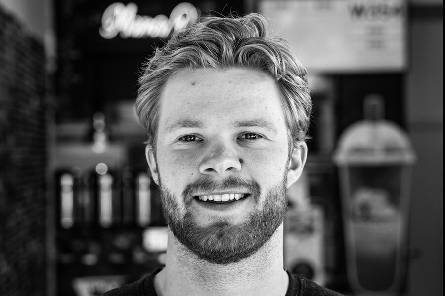 Rørlegger, Severin Poppe Midteide viser frem hverdagen som håndverker på tik tok-kontoen, severin_suveren1