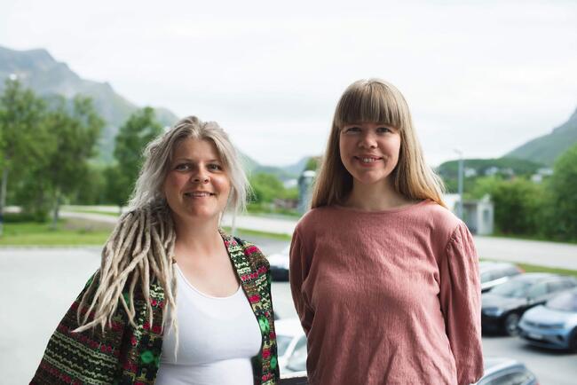 Catarina Bregne og Elise Eggebø, aktivitør og aktivitetsleder ved dagtilbudet.