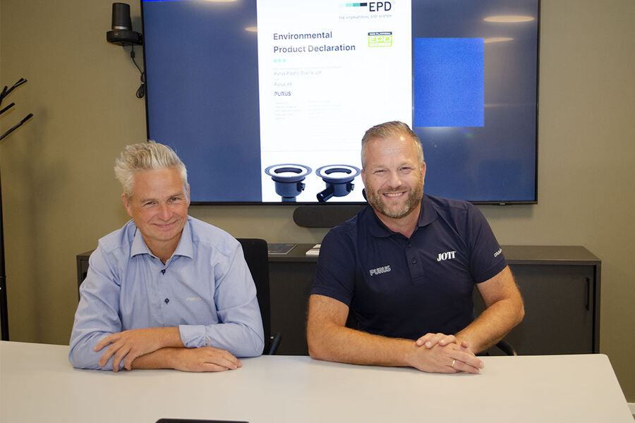 Teknisk sjef Petter Gulløy, til høyre, og markedssjef Jarle Ørnebo hos BLS Norge AS gleder seg over at de omsider har fått EPD-er på Joti-sluk. Snart kommer Purus Line etter.