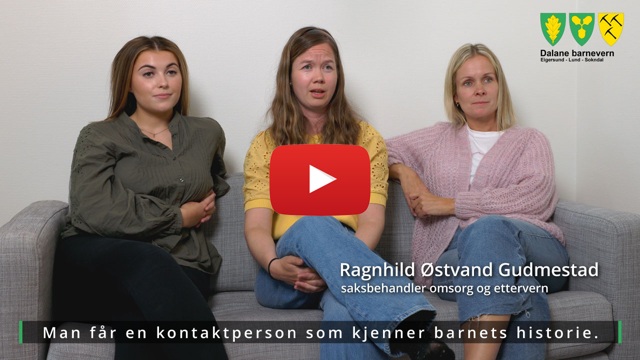 Video av ansatte som svarer på om fosterfamilie får tilstrekkelig oppfølging
